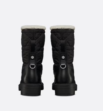 FROZEN-D ANKLE BOOT